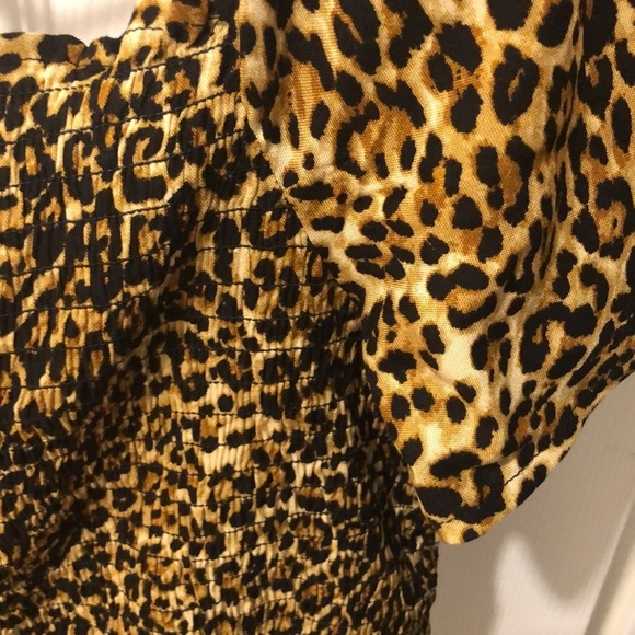 Jessica Simpson sexy top - Picture 11 of 15